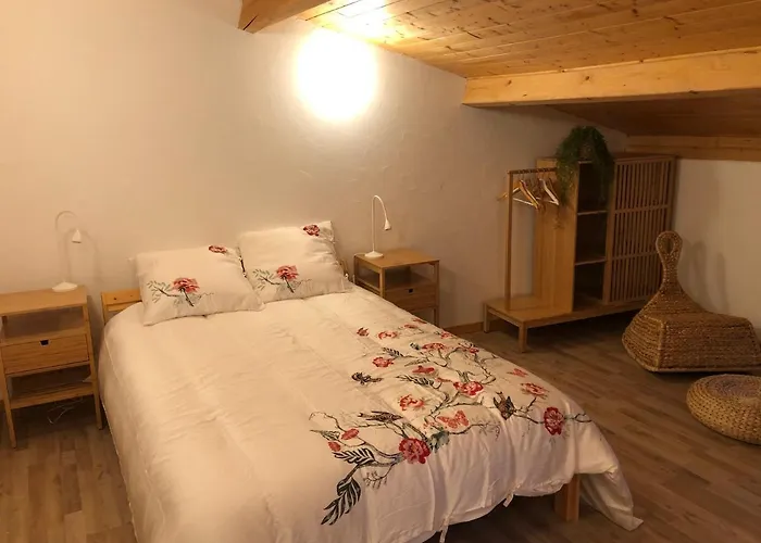 Bed & Breakfast La Maisonnette Auvergnate *